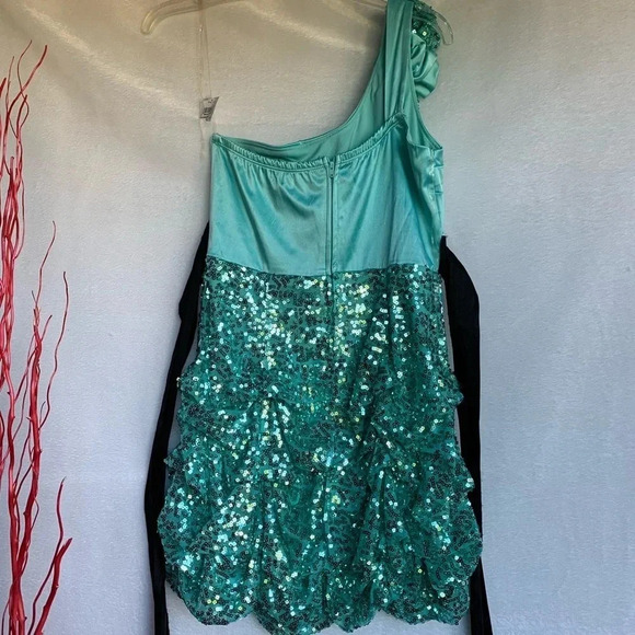 Ruby Rox Sequin Dress - Picture 2 of 8